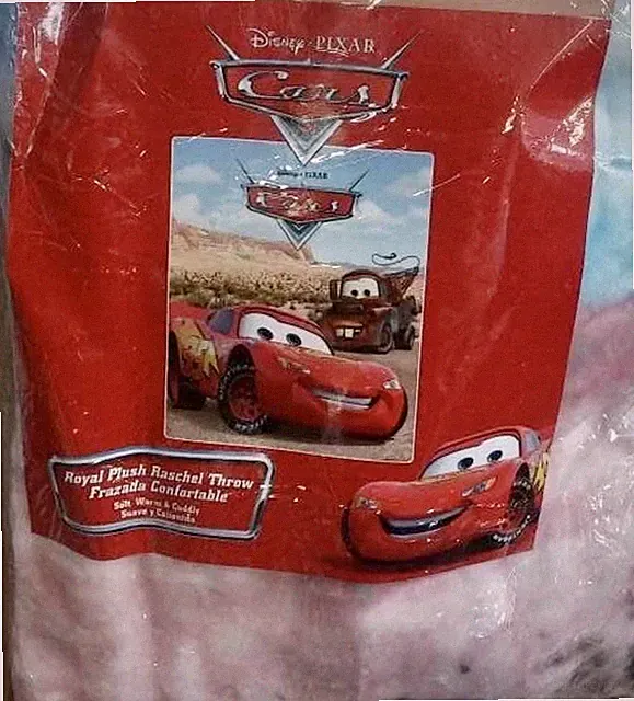 BRAND NEW OFFICIAL DISNEY CARS THROW SIZE ACRYLIC 50X60 BLANKET